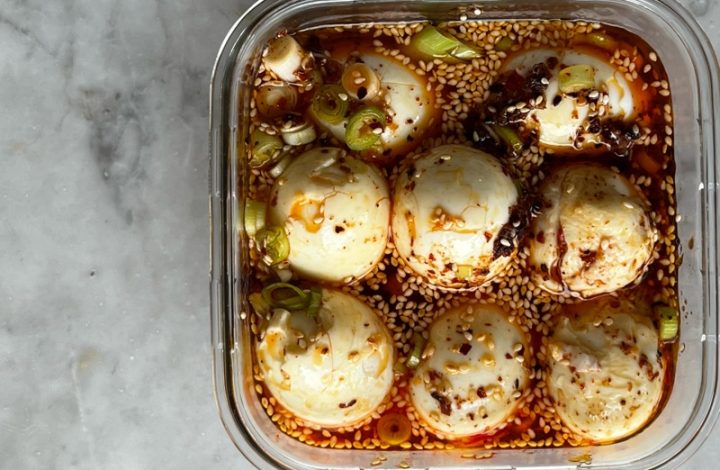 Chili och ponzumarinerade ägg